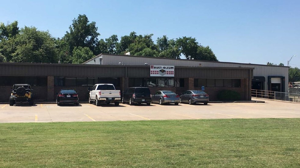 1326 W 37th Pl, Tulsa, OK for sale - Building Photo - Image 1 of 1