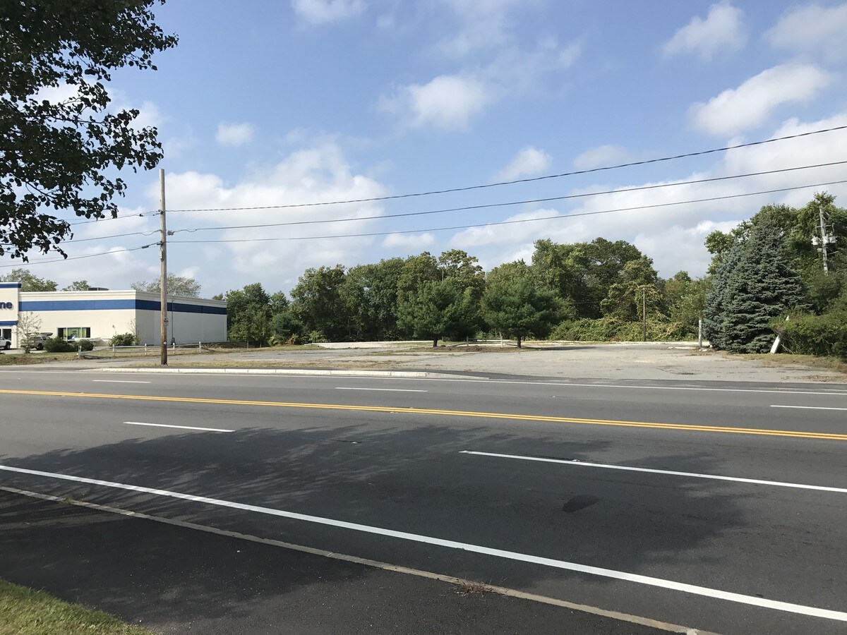 128 Huttleston Ave, Fairhaven, MA 02719