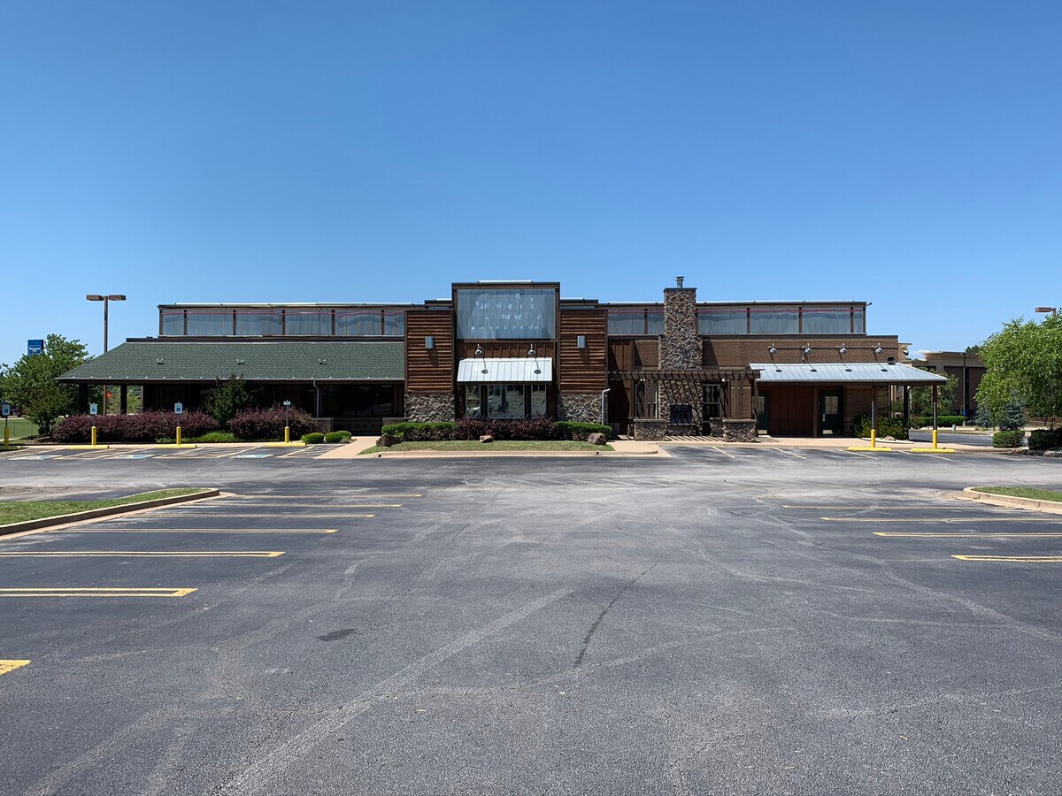 6201 Rogers Ave, Fort Smith, AR 72903 Retail for Lease