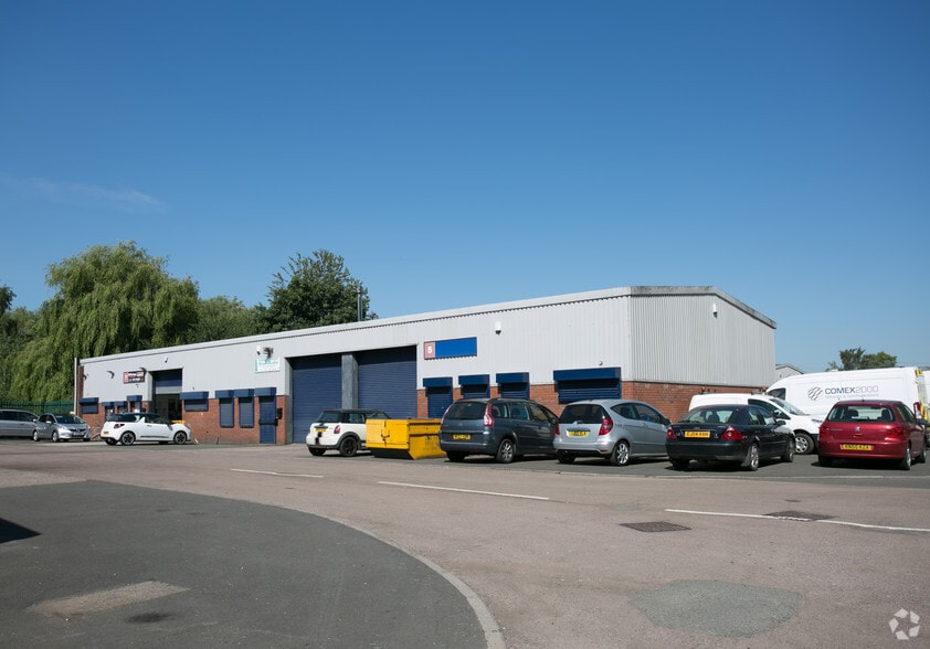 Cradley Rd, Cradley Heath for lease - Primary Photo - Image 1 of 8