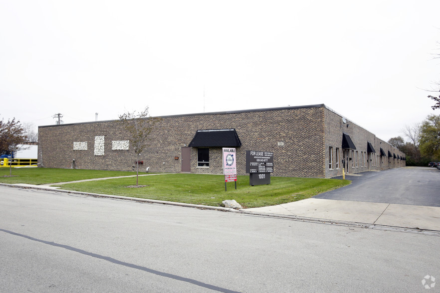 1001 W Republic Dr, Addison, IL for lease - Primary Photo - Image 1 of 11