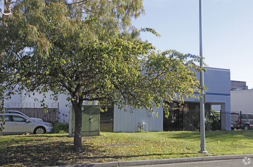 23510 Bernhardt St, Hayward, CA for lease - Building Photo - Image 2 of 7