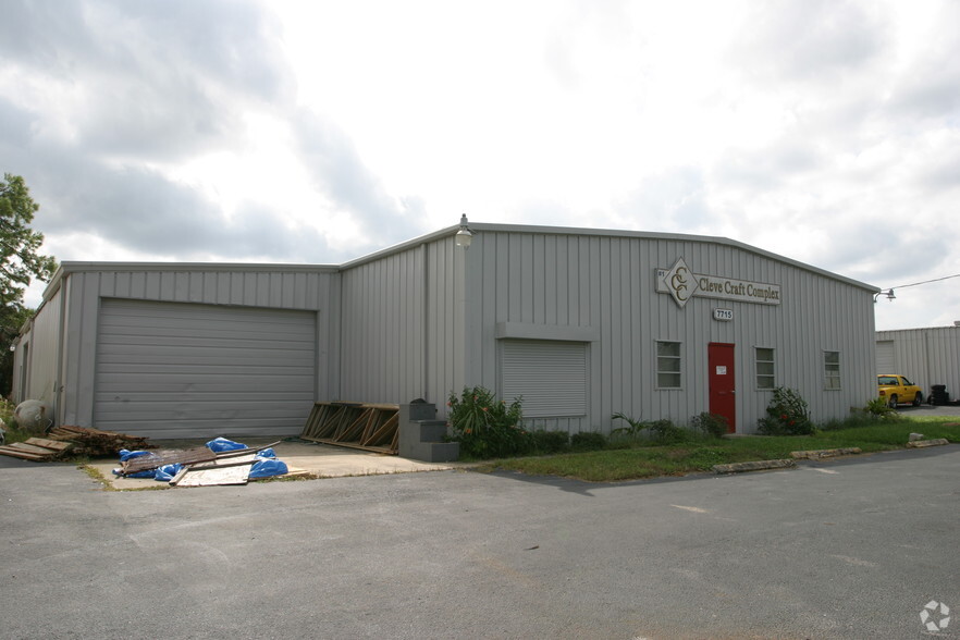 7715-7723 Ellis Rd, West Melbourne, FL for lease - Building Photo - Image 2 of 9