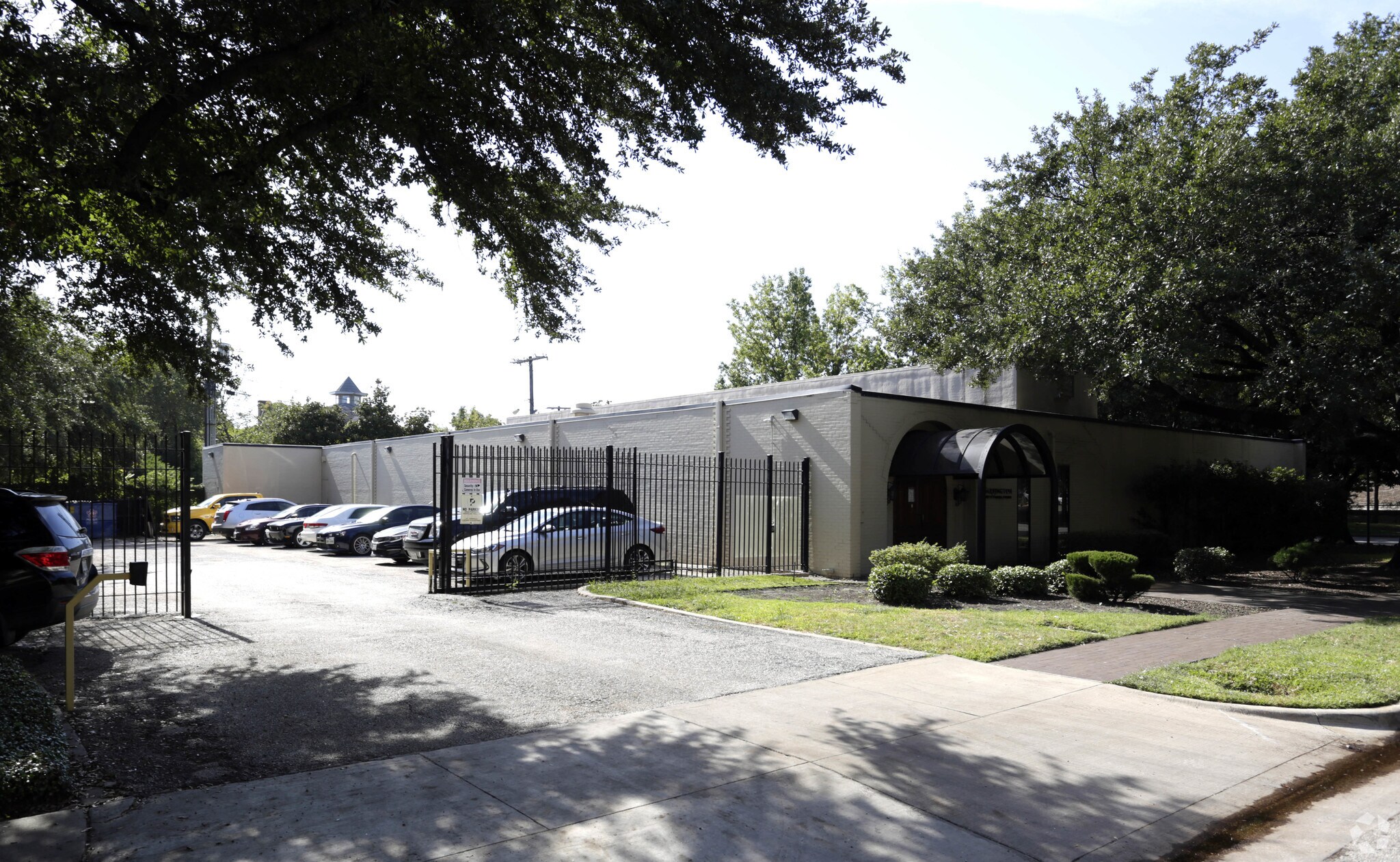 2300 N Haskell Ave, Dallas, TX for sale Primary Photo- Image 1 of 1