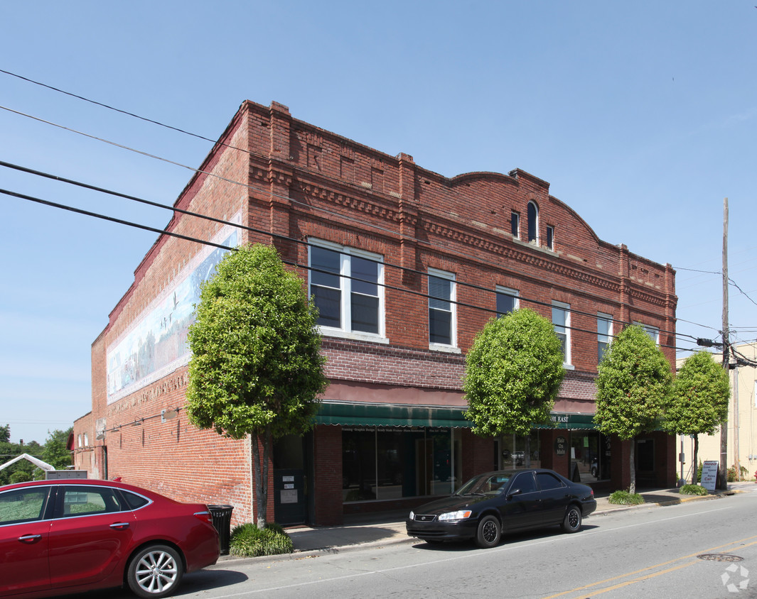 401 E Main St, Clayton, NC, 27520 - Retail Space For Lease | LoopNet.com