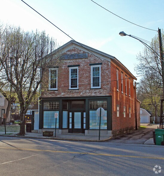 5 W Main St, Spring Valley, OH 45370