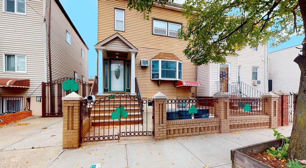217 Java St, Brooklyn, NY for sale - Building Photo - Image 1 of 1