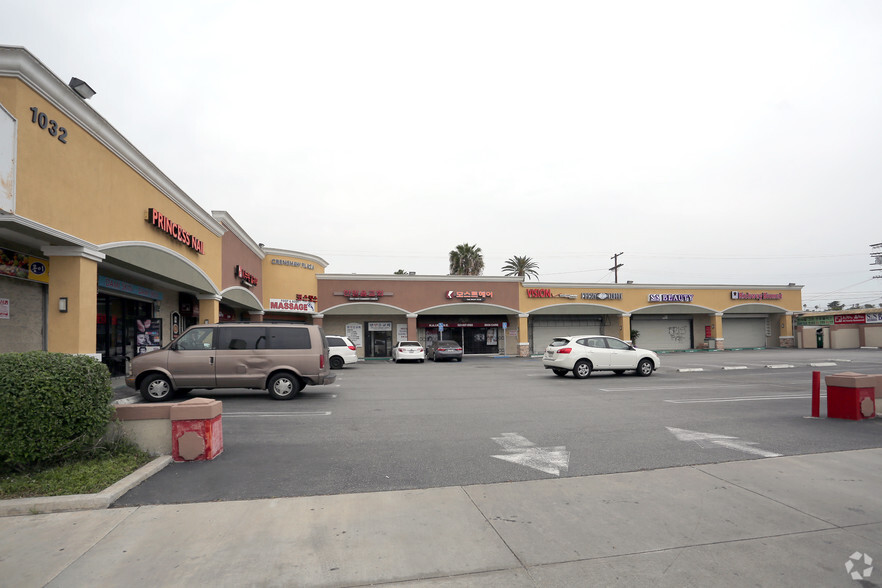 1032-1046 Crenshaw Blvd, Los Angeles, CA for lease - Building Photo - Image 2 of 5