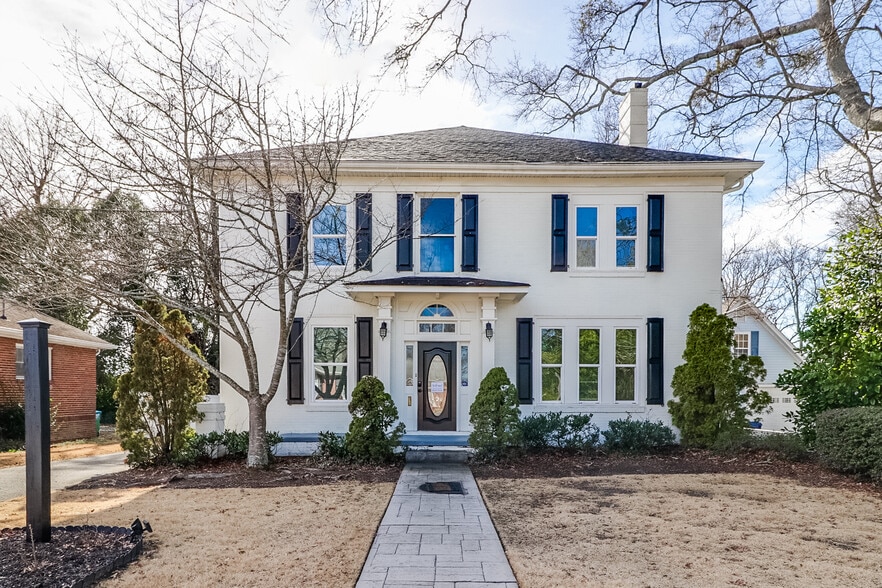 104 W Candler St, Winder, GA for sale - Building Photo - Image 1 of 90