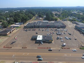 1716-1770 Commerce St, Grenada, MS - aerial  map view - Image1