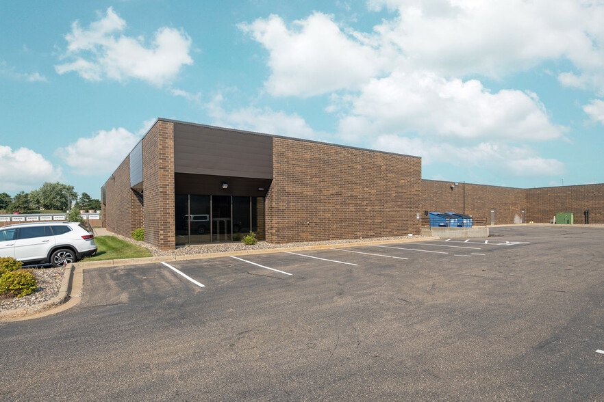 1270 Eagan Industrial Rd, Eagan, MN for lease - Building Photo - Image 3 of 12