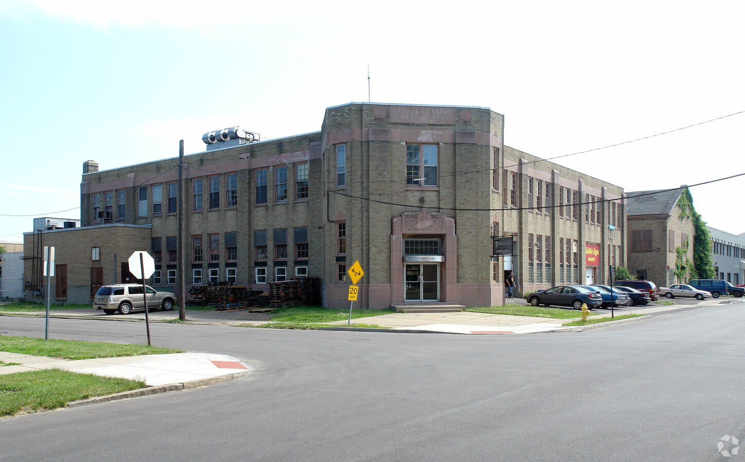 112120 Wilkinson St, Syracuse, NY 13204