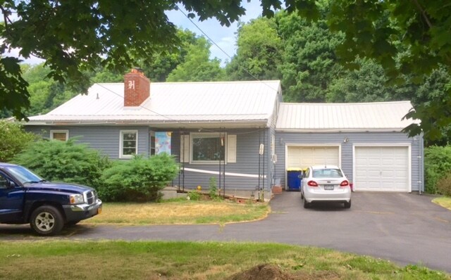 100 Mansfield Dr, Camillus, NY for sale - Building Photo - Image 1 of 1