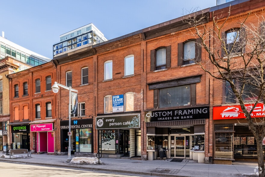 135-147 Bank St, Ottawa, ON for lease - Primary Photo - Image 1 of 2