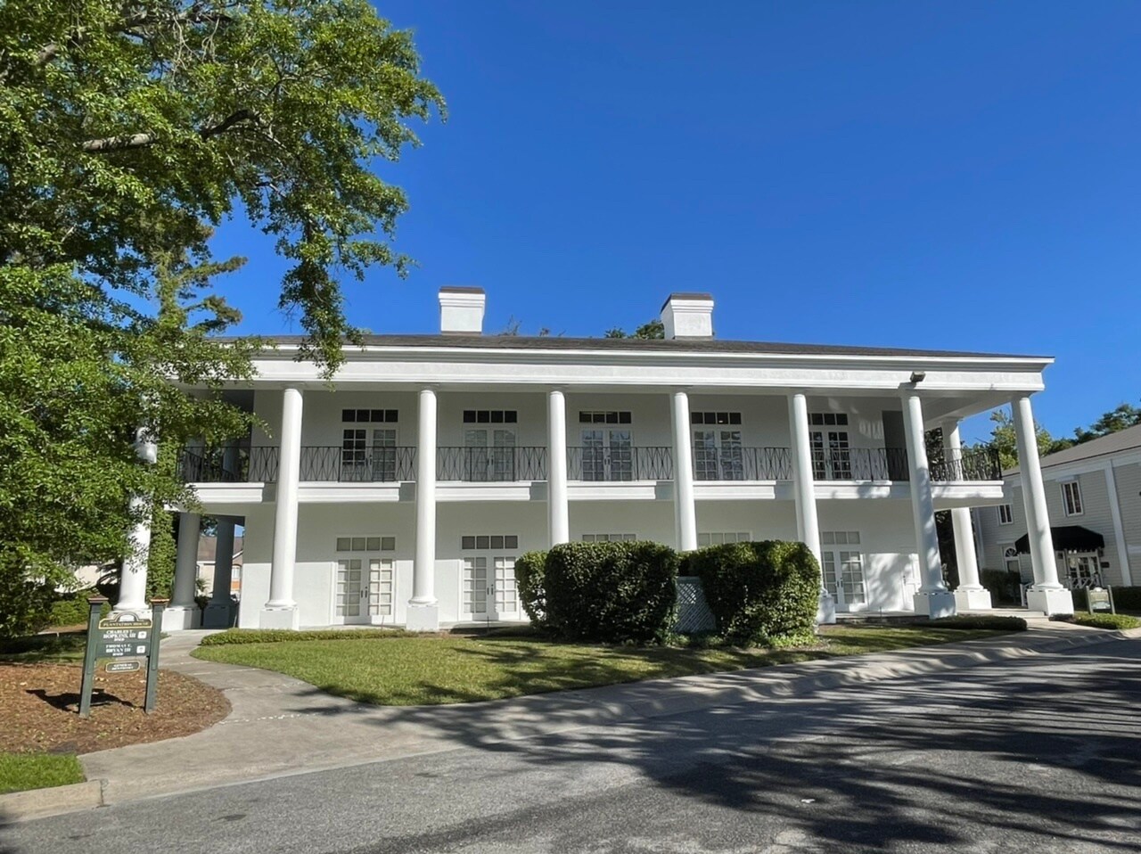 300 Main St, Saint Simons Island, GA for sale Building Photo- Image 1 of 1