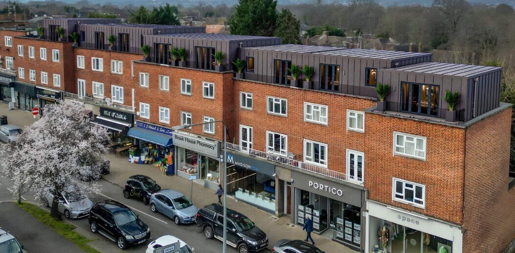 1623 High Rd, Chigwell, IG7 6PF