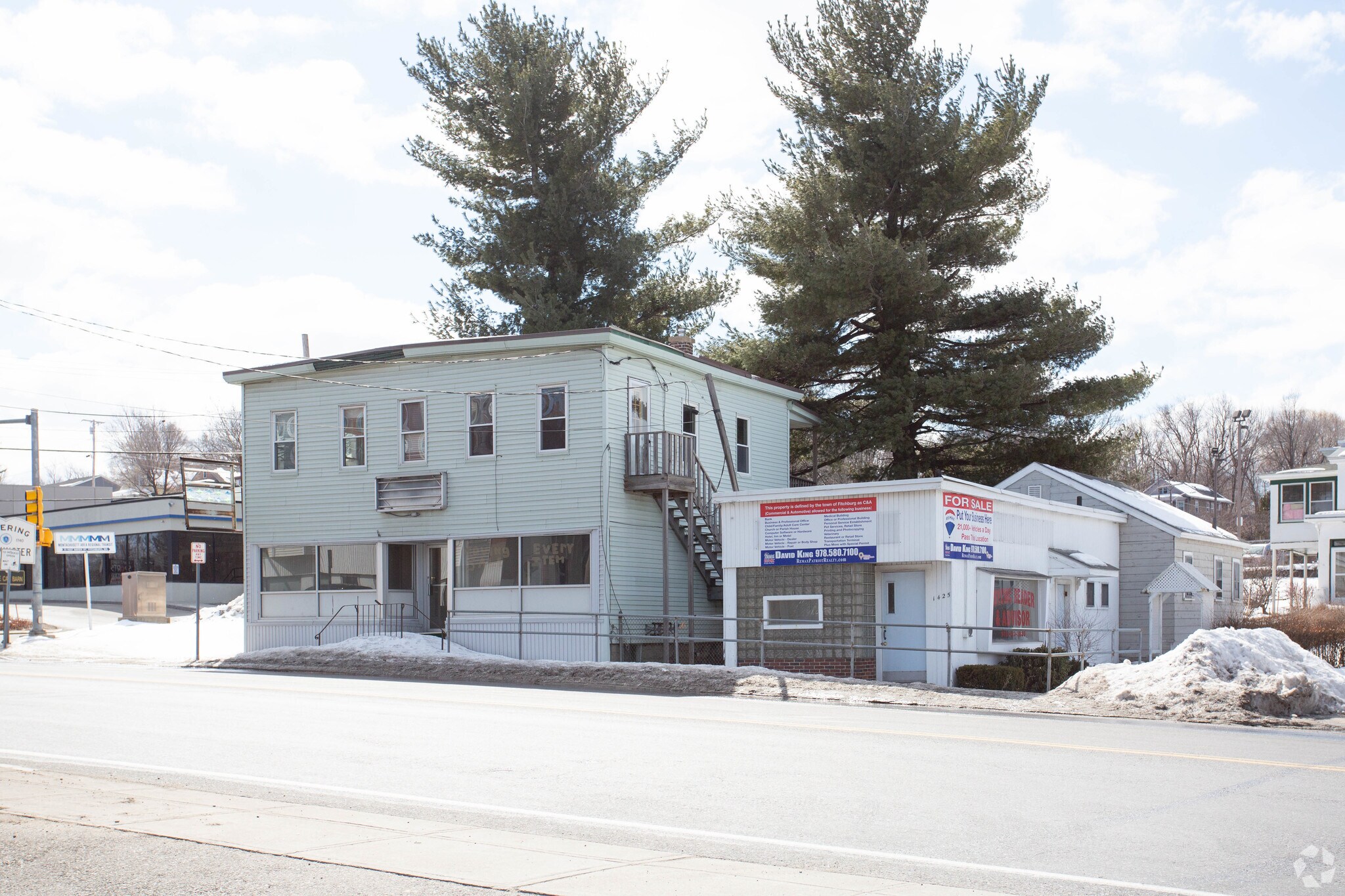 1425 Water St, Fitchburg, MA 01420