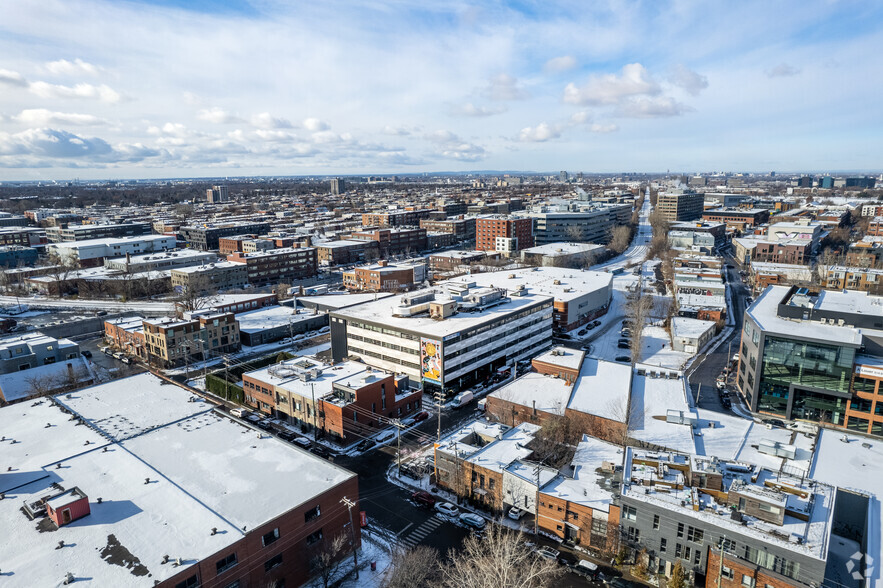 6750 Av de l'Esplanade, Montréal, QC for lease - Aerial - Image 3 of 7