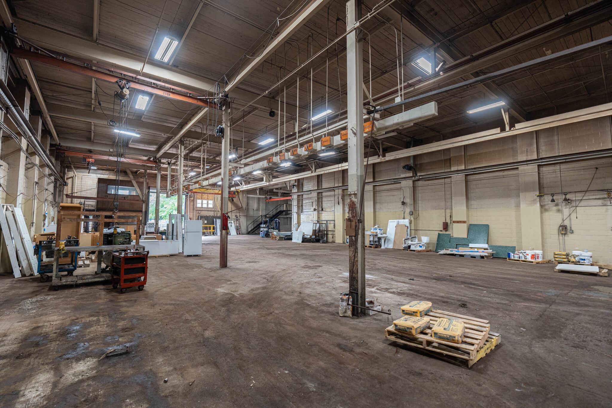 407 Hadley St, Holly, MI for sale Interior Photo- Image 1 of 5