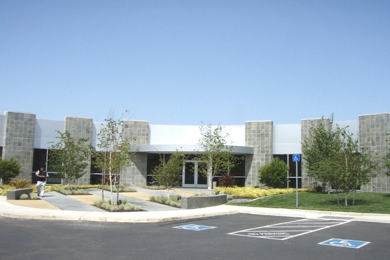 1024 Iron Point Rd, Folsom, CA for lease - Building Photo - Image 1 of 22
