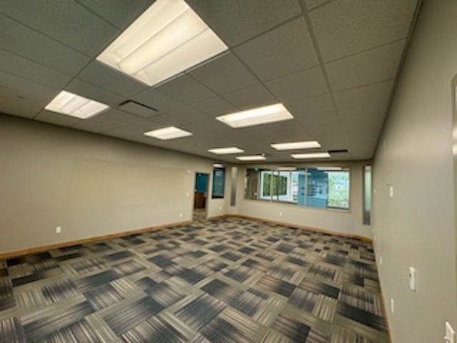 199 N 290 W, Lindon, UT for lease - Building Photo - Image 3 of 42