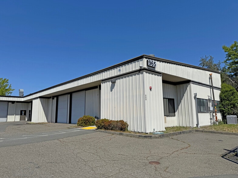 965 Piner Pl, Santa Rosa, CA for sale - Building Photo - Image 1 of 9