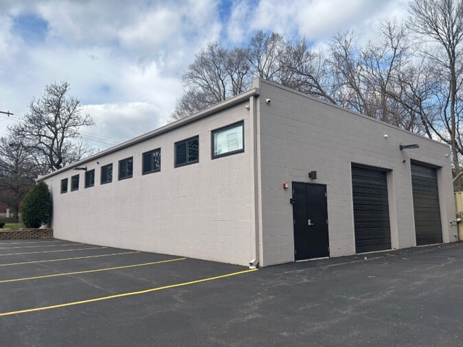 624 2nd St, Libertyville, IL for lease - Building Photo - Image 2 of 3