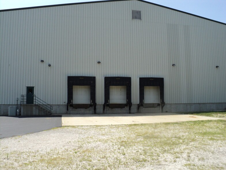 N Wayport Rd Buildings B,C portfolio of 2 properties for sale on LoopNet.com - Building Photo - Image 3 of 21