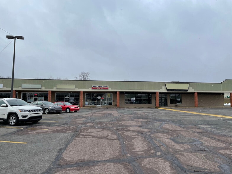 741-749 Oak St, Scranton, PA for lease - Building Photo - Image 3 of 3