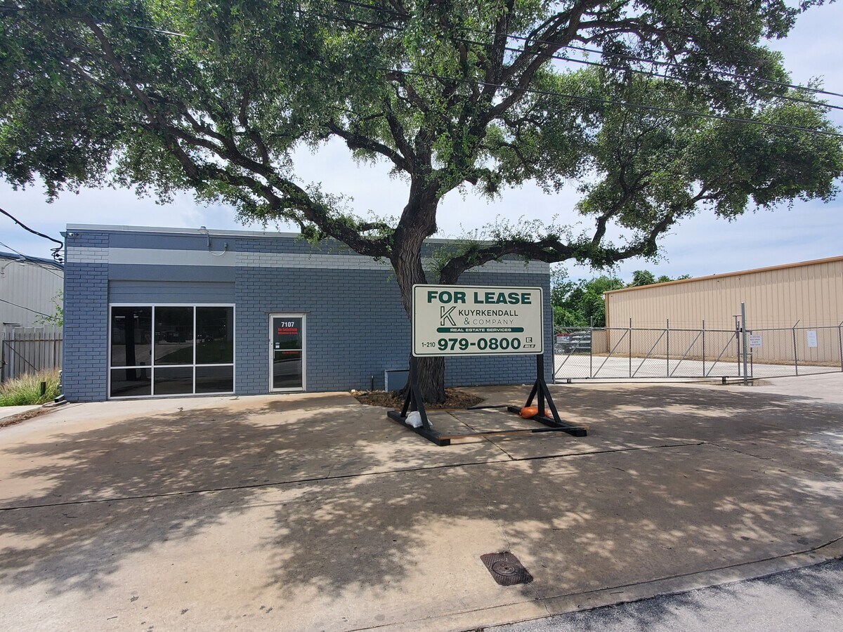 7107 Eckhert Rd, San Antonio, TX 78238