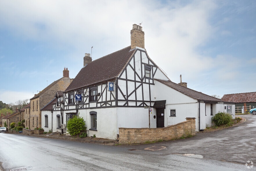 29 High St, Grantham for sale - Building Photo - Image 2 of 5