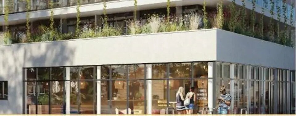 Retail in La Rochelle for lease - Building Photo - Image 2 of 4