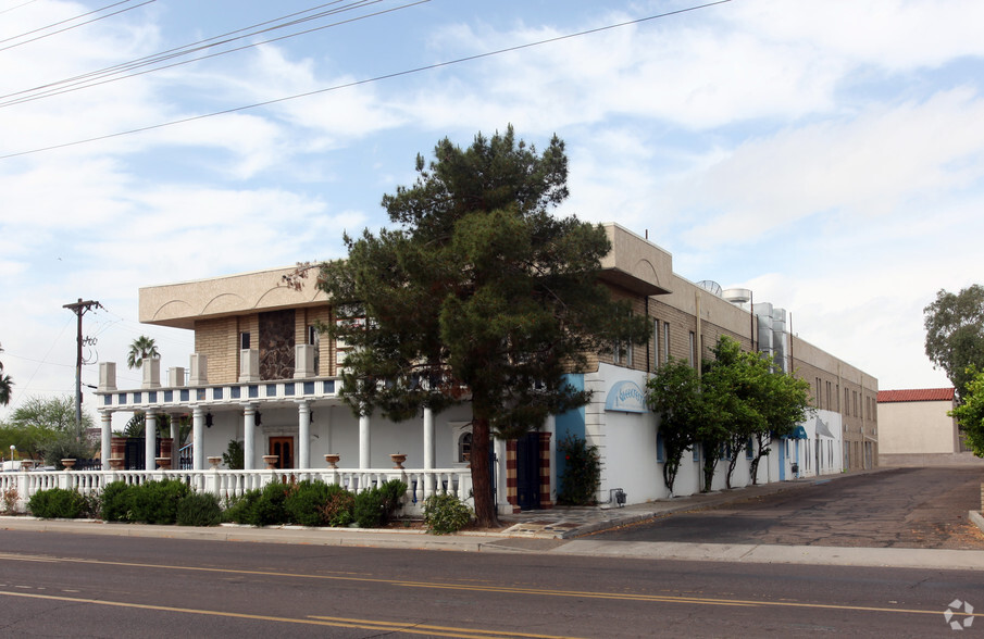 1940 E Camelback Rd, Phoenix, AZ for lease - Building Photo - Image 2 of 4