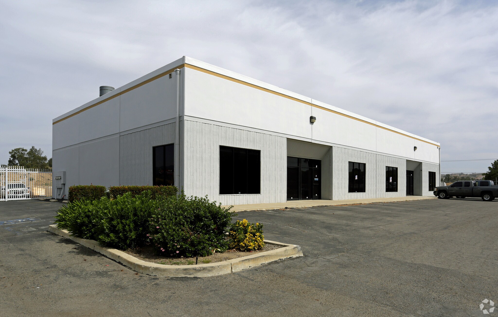 29885 2nd St, Lake Elsinore, CA for lease Primary Photo- Image 1 of 7