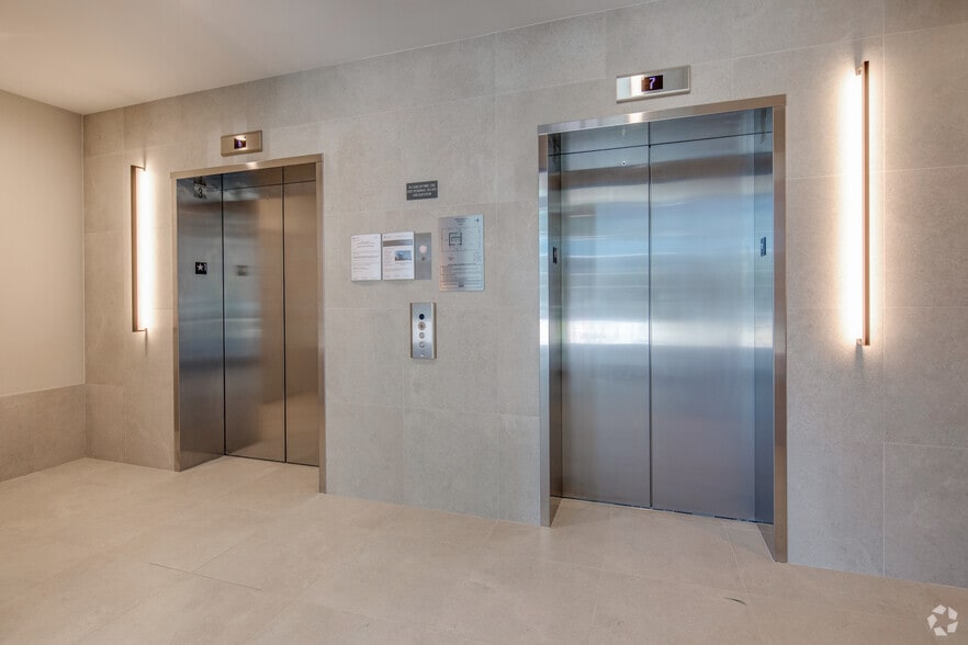 20020B 84 Av, Langley, BC for sale - Interior Photo - Image 2 of 11