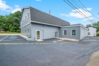 7703 Perry Hwy, Pittsburgh, PA for lease Building Photo- Image 2 of 20