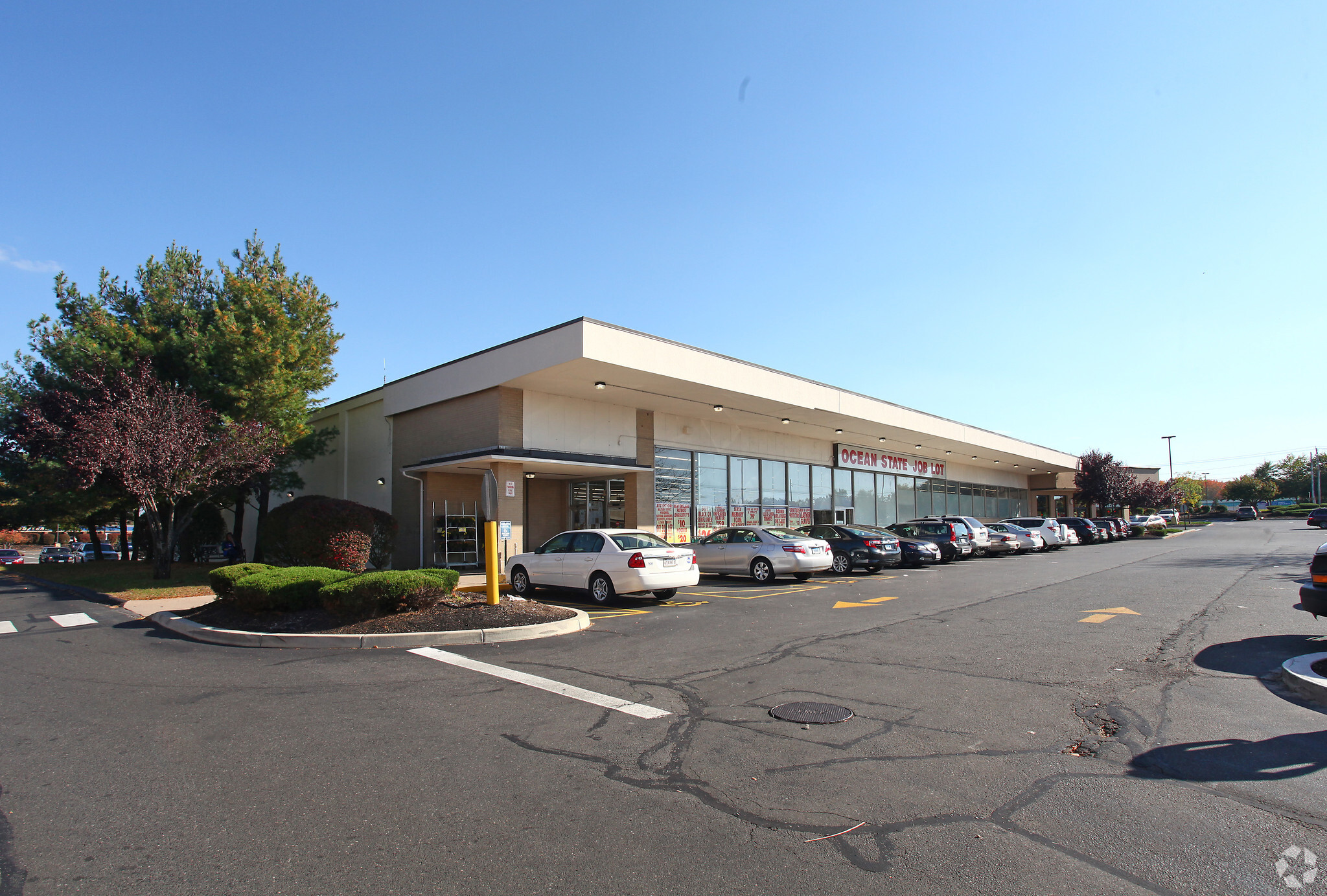 25 Hazard Ave, Enfield, CT 06082 - Retail for Lease | LoopNet.com