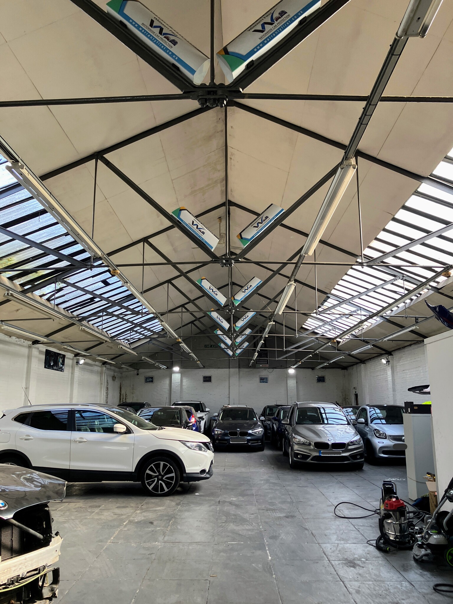 10 Woodside Pl, Wembley for sale Primary Photo- Image 1 of 2