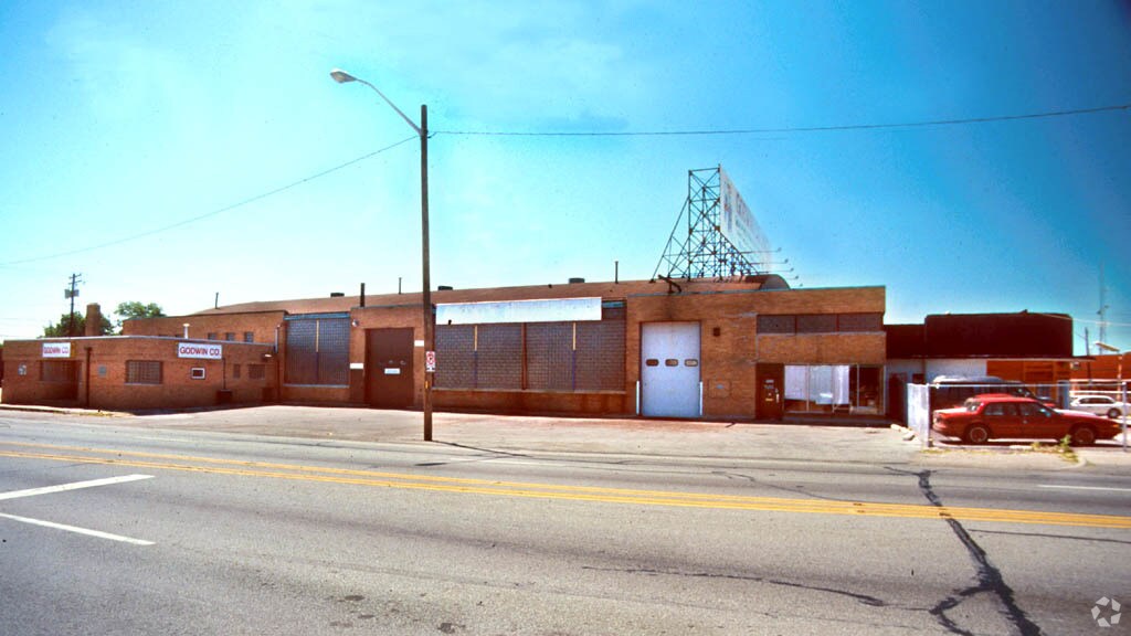 1201 W 16th St, Indianapolis, IN 46202