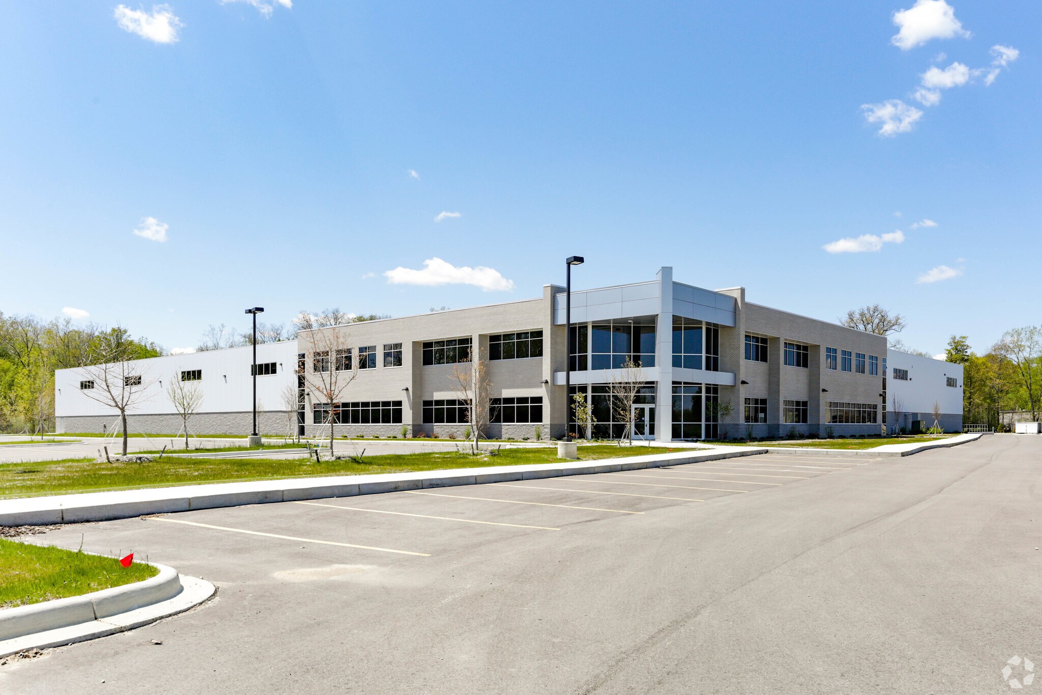 28415 Automation Blvd, Wixom, MI for sale Primary Photo- Image 1 of 1