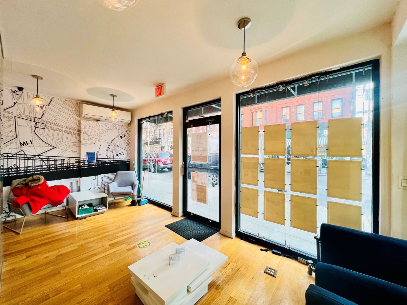 362 Bedford Ave, Brooklyn, NY for lease Interior Photo- Image 1 of 17