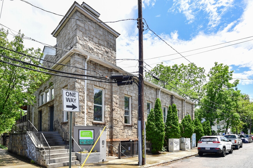 889 Wylie St SE, Atlanta, GA for sale - Building Photo - Image 2 of 21