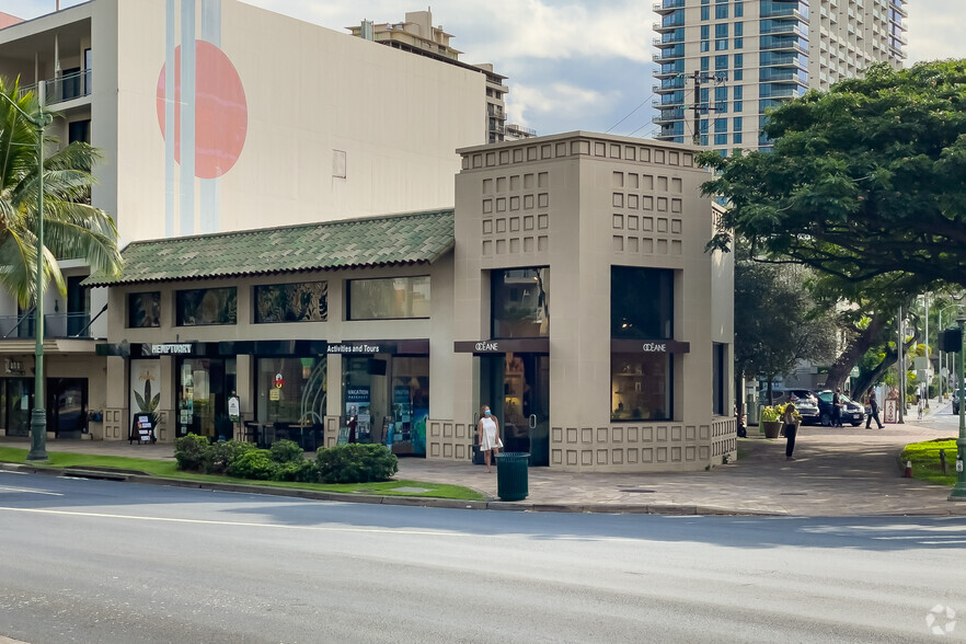 2113 Kalakaua Ave, Honolulu, HI for lease - Building Photo - Image 3 of 6