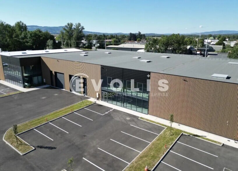 317 Rue Du Vauzel, Ambérieux for lease - Building Photo - Image 2 of 15