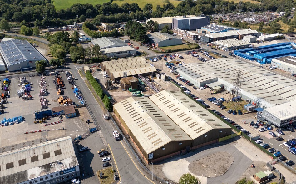 A18 Gwaelod-Y-Garth Rd, Pontypridd for sale - Building Photo - Image 3 of 10