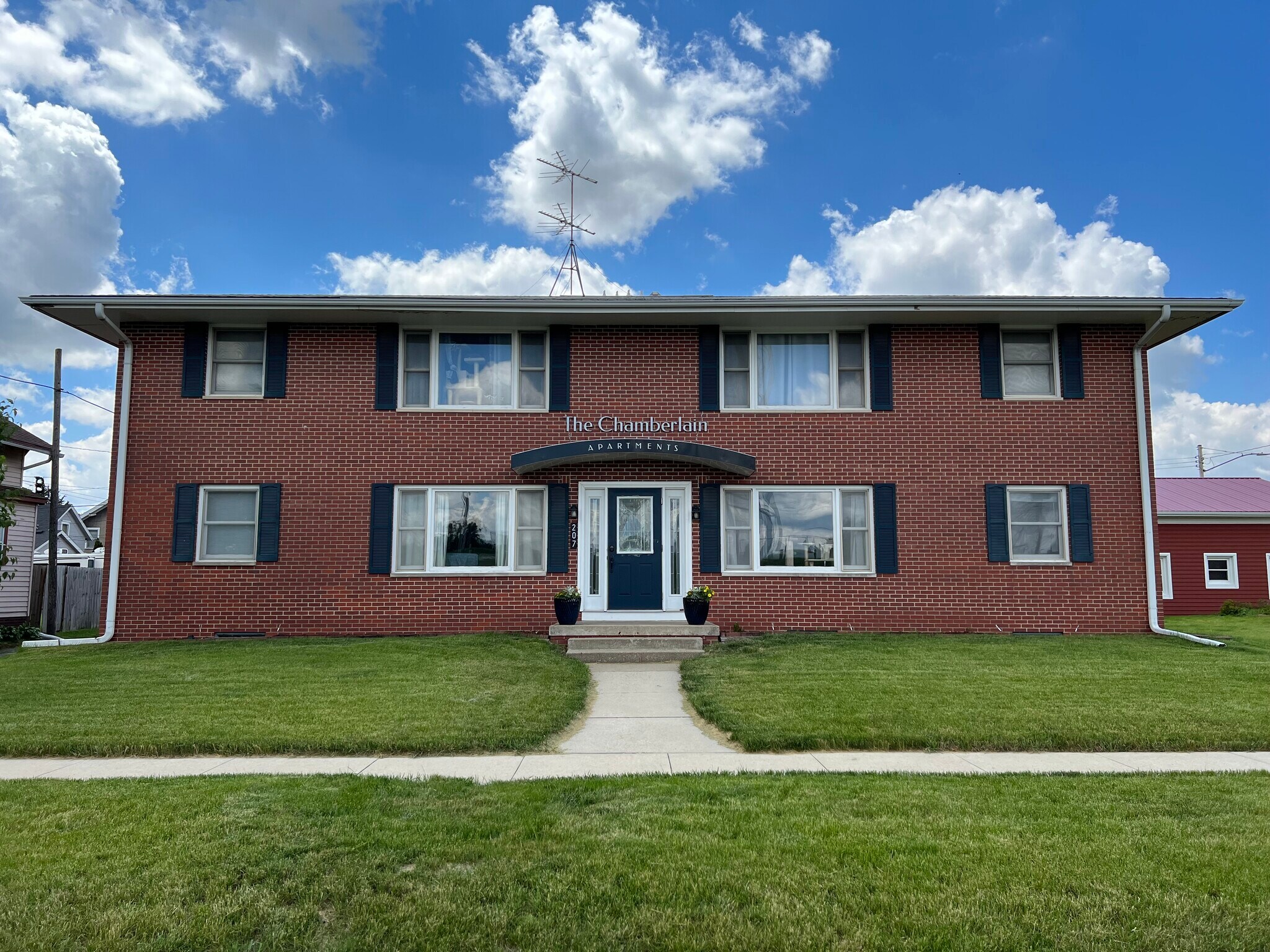 207 W 3rd St S, Newton, IA for sale Primary Photo- Image 1 of 1