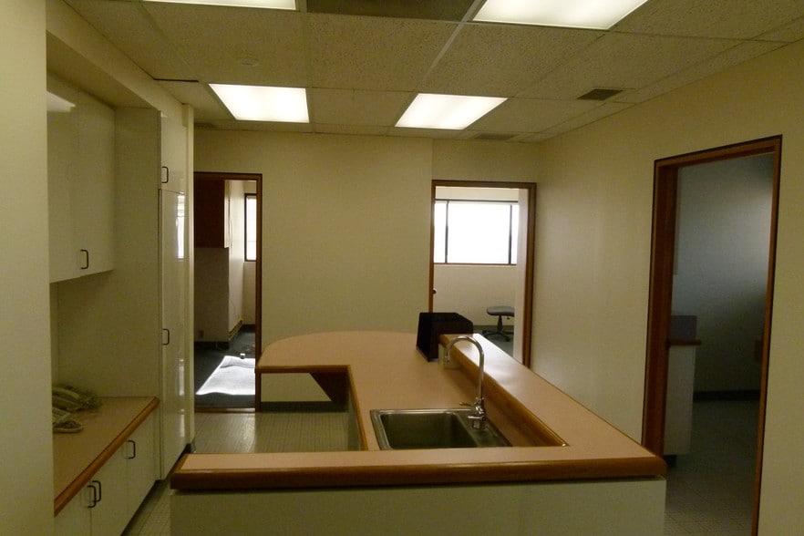 1712 Liliha St, Honolulu, HI for lease - Building Photo - Image 3 of 42