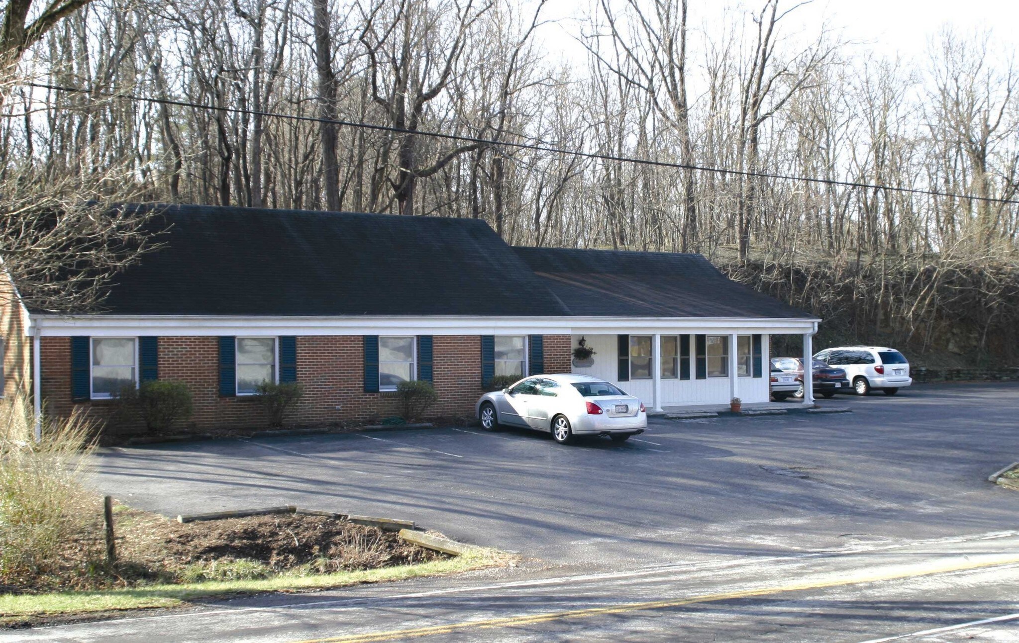 4330 Old Cave Spring Rd, Roanoke, VA 24018