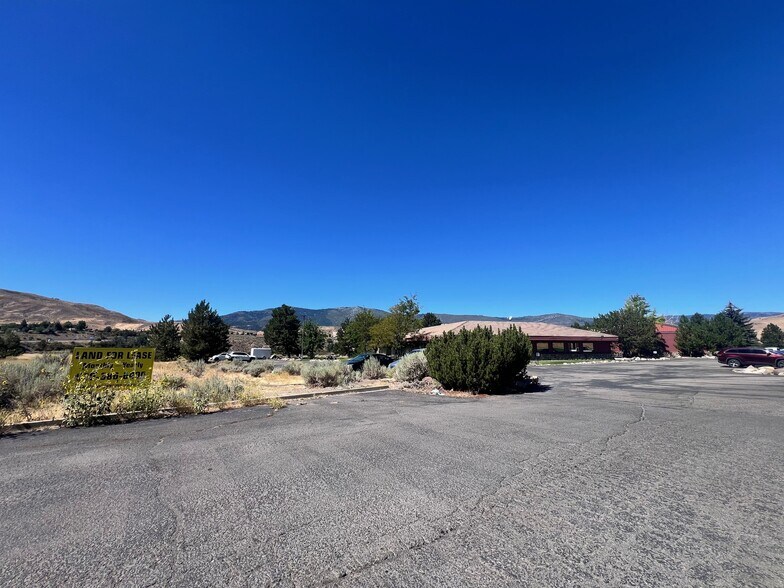 2735 US Highway 40 W, Verdi, NV for lease - Building Photo - Image 2 of 8
