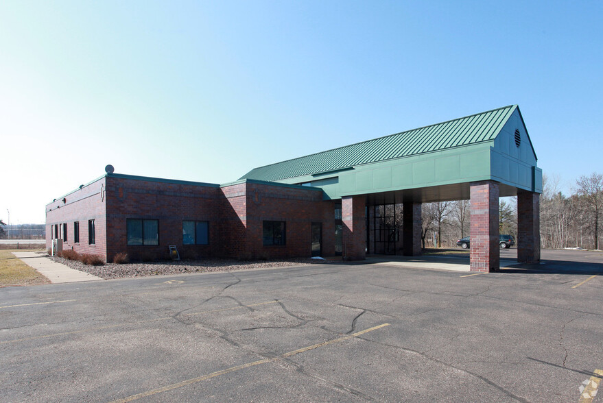 2110 W Hwy 12, Menomonie, WI for lease - Building Photo - Image 2 of 22